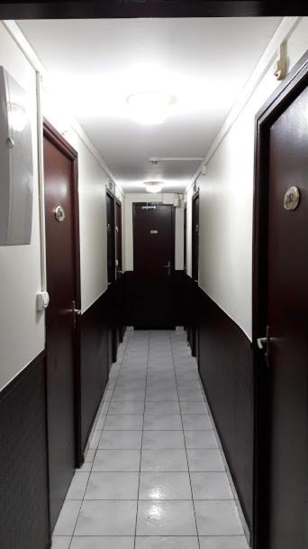 Hotel Du Centre Сен-Дени Экстерьер фото